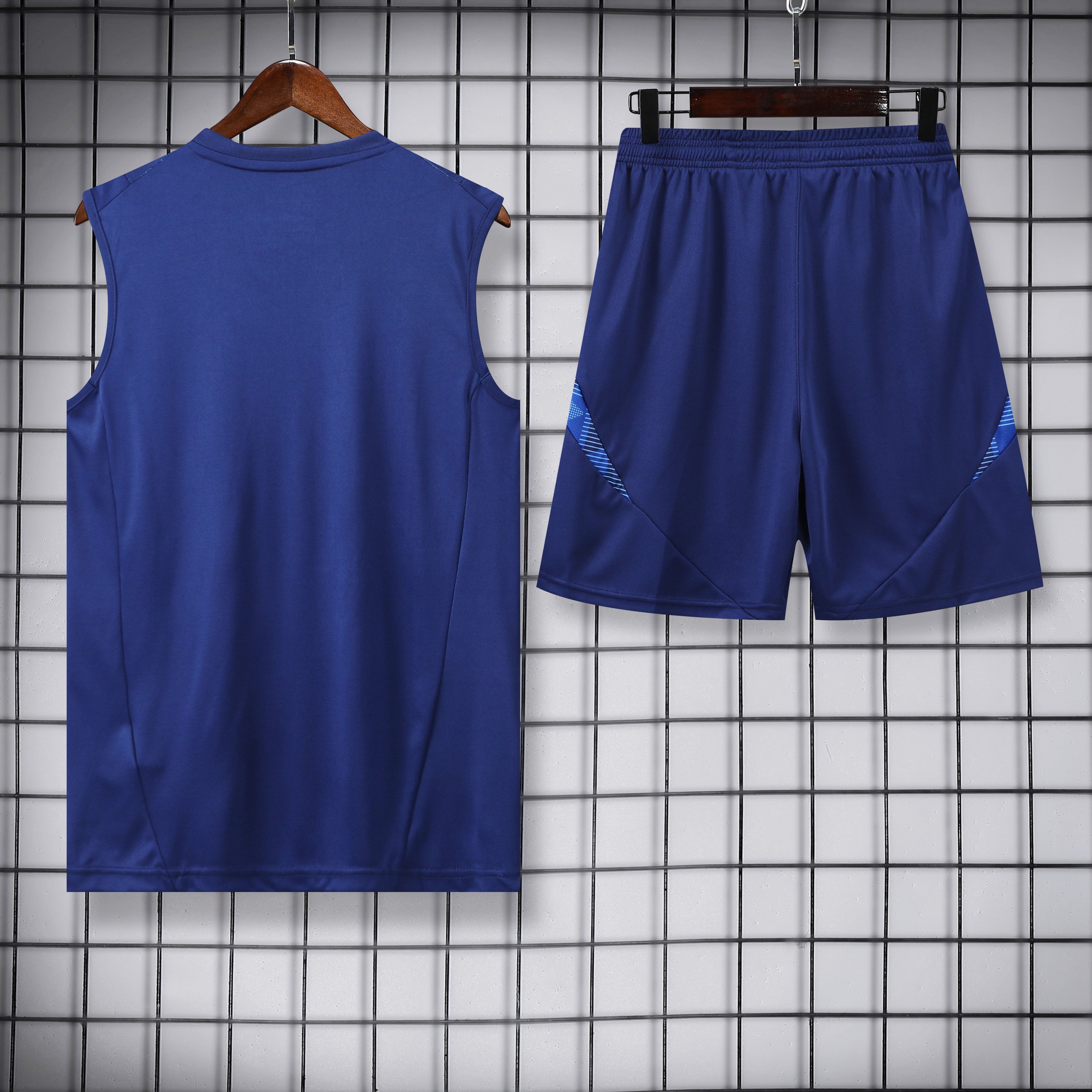 TANKTOP + SHORTS ITALIEN