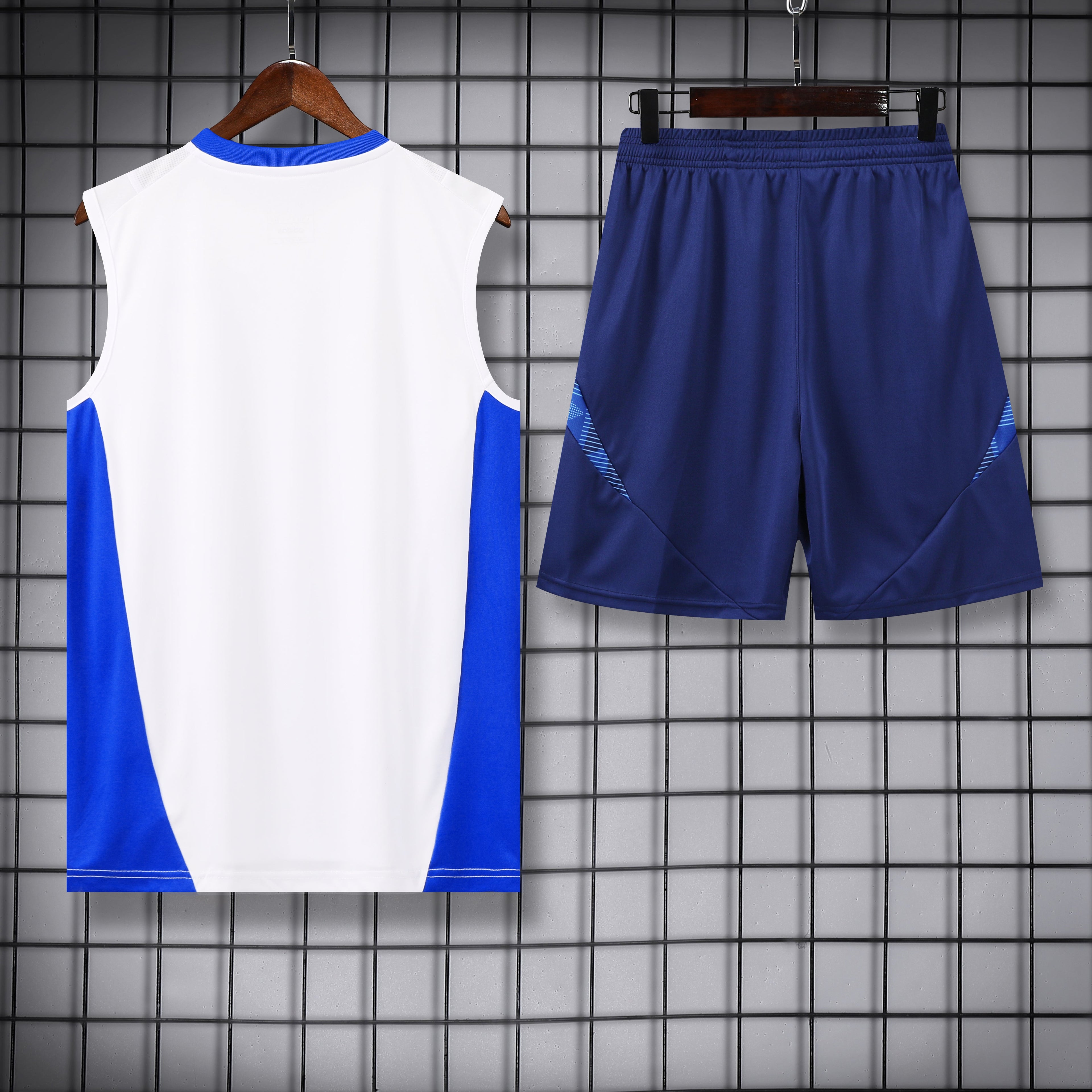 TANKTOP + SHORTS ITALIEN