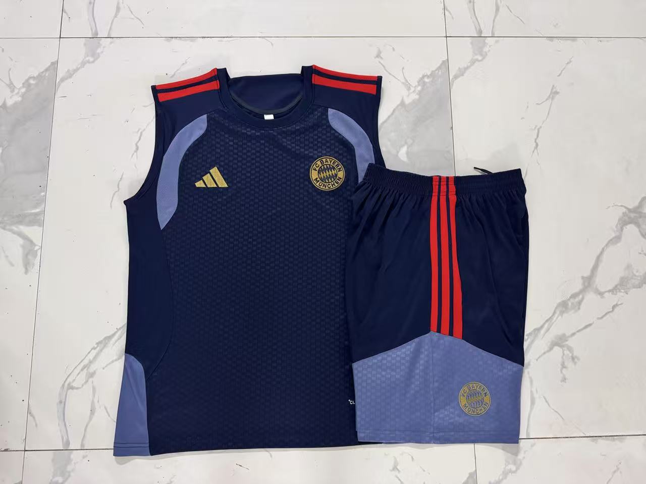 TANK TOP + SHORTS BAYERN MONACO 1