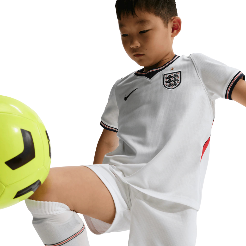 Kinder-Set England Heim 2026