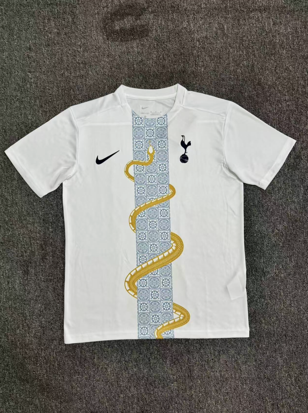 TOTTENHAM TRIKOT 2025-26
