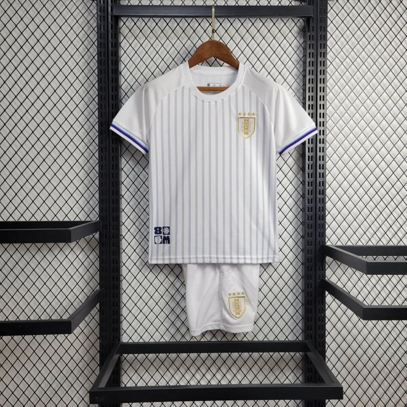 URUGUAY Kid Kit