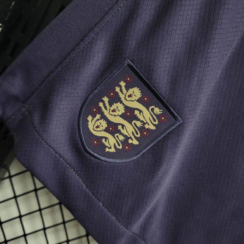 England Heimshorts 2024-25