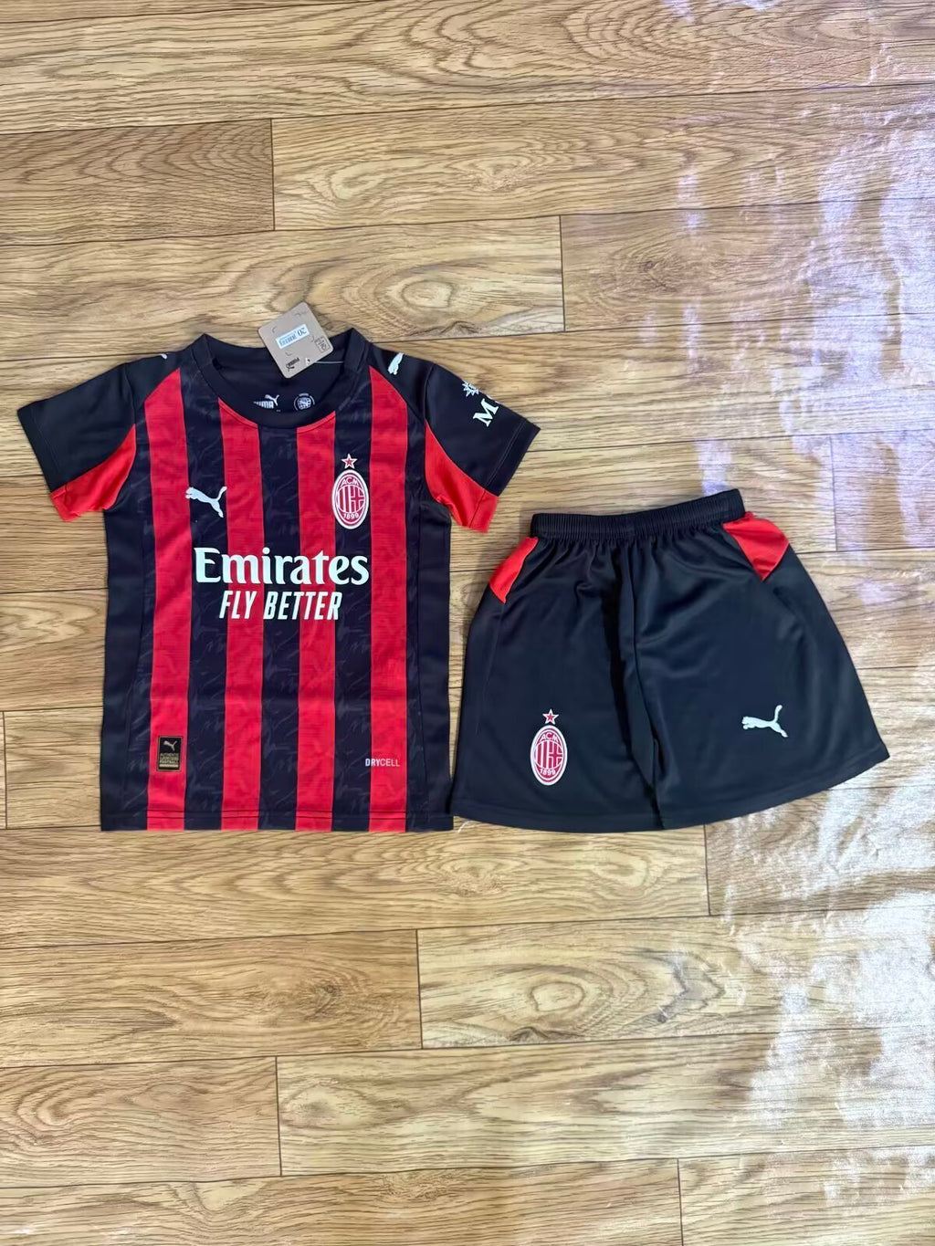 MILAN Kindertrikot-Set 2025/26
