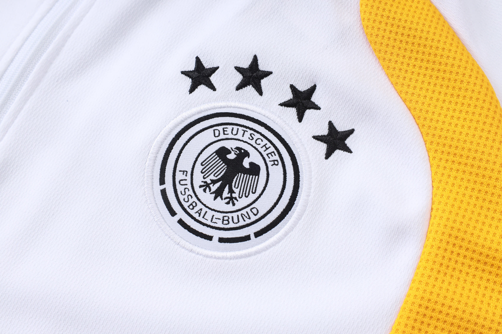 Poloshirt + kurze Hose Germania